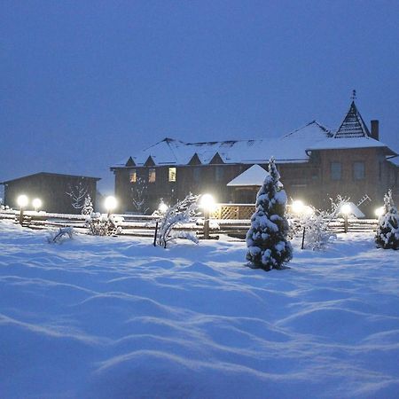 Pid Goroyu Hotell Chorna Tysa Exteriör bild